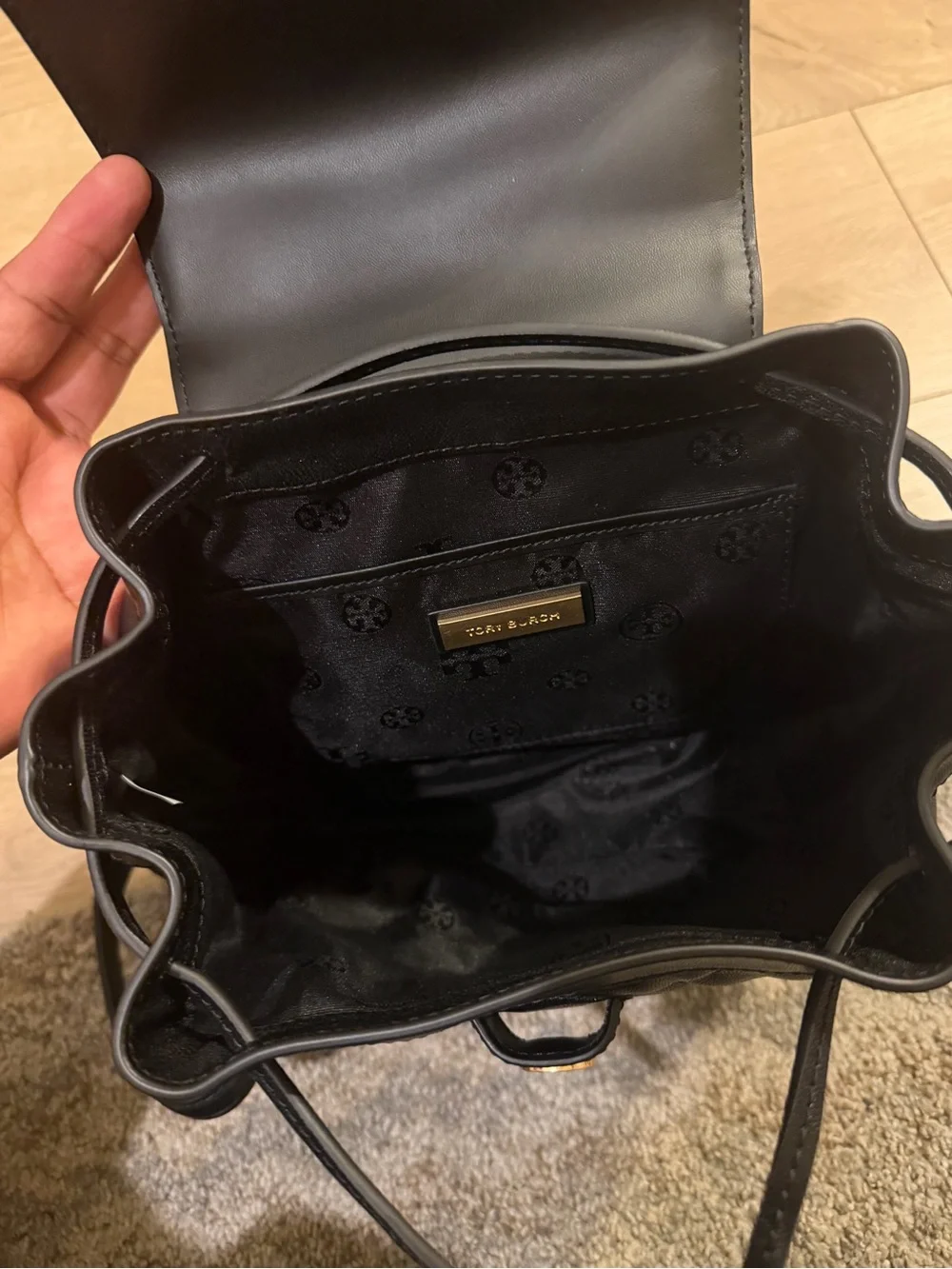 Tory Burch compact quilted